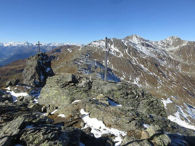 Naviser Sonnenspitze, 2.619m mit Zweitgipfelkreuz